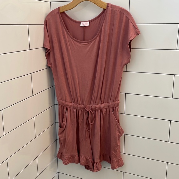 Pink Lily “Anything you need” mauve romper. Soft stretchy material. - Picture 1 of 4